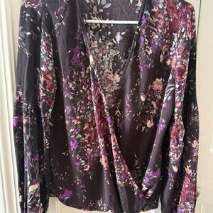 Lovestitch Blair Violet Floral Blouse in Purple and Black EUC